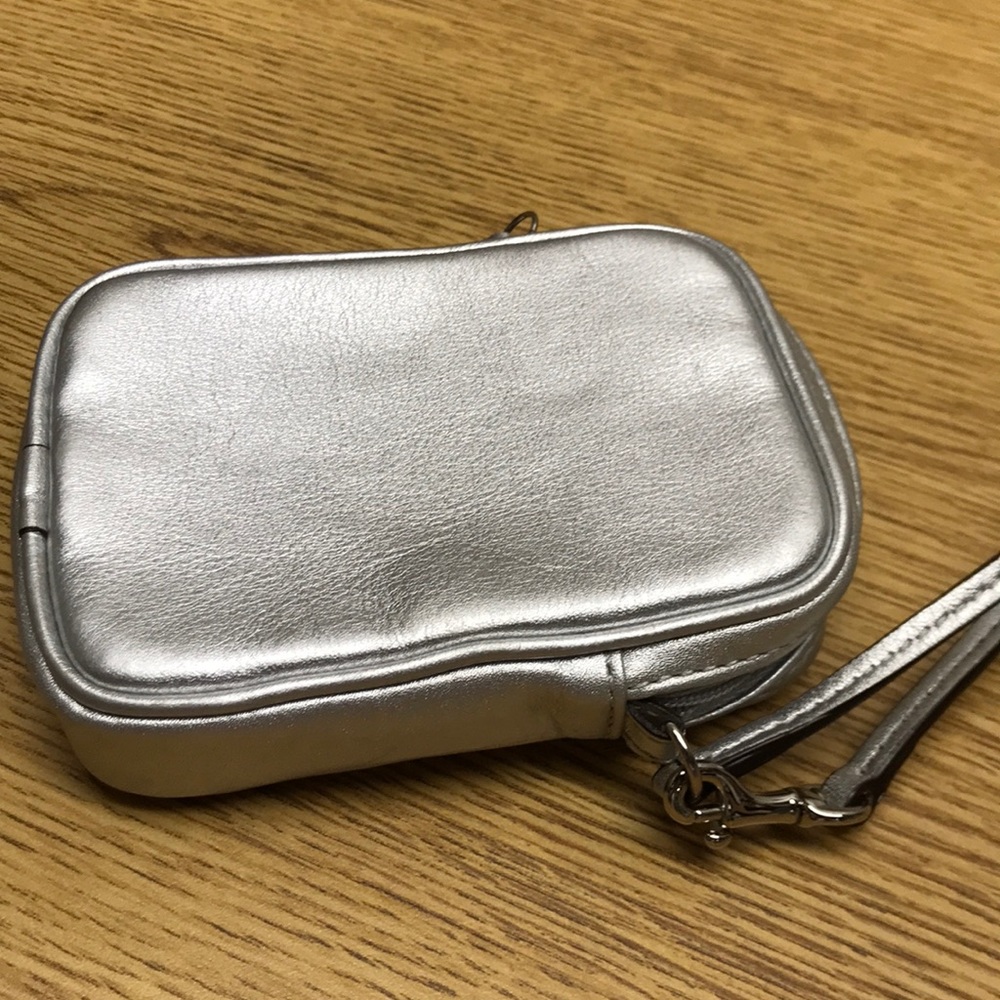 Coach Wristlet - Picture 2 of 7